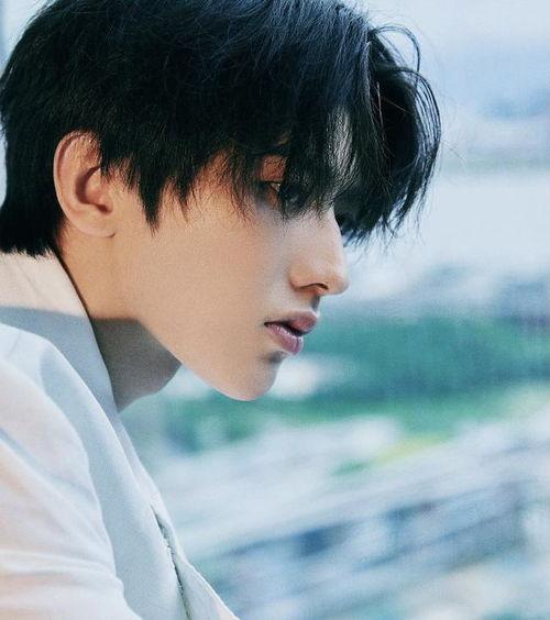 爆料娱乐圈蔡徐坤,揭秘明星背后的故事  第2张 爆料娱乐圈蔡徐坤,揭秘明星背后的故事  第2张