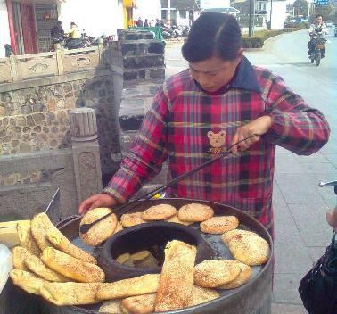 烧饼母亲爆料视频播放,揭秘背后惊人真相  第3张 烧饼母亲爆料视频播放,揭秘背后惊人真相  第3张